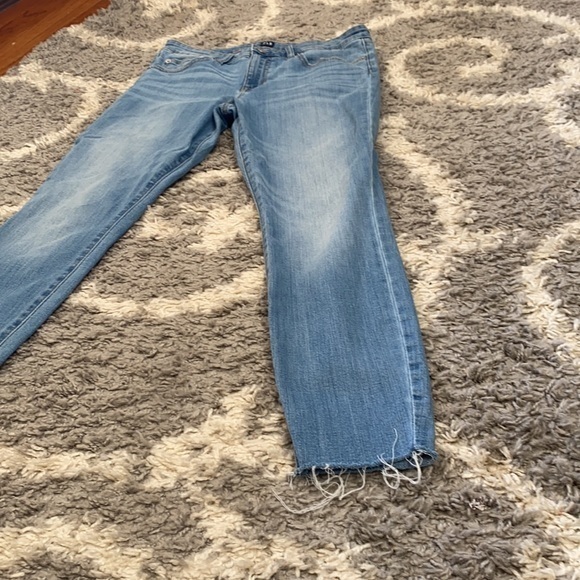 Gap‎ - Picture 3 of 7